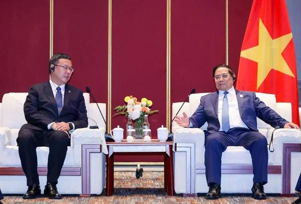 越南政府总理范明政会见中国各大铁路工程公司领导人。图自越通社 越南政府总理范明政会见中国各大铁路工程公司领导人。图自越通社
